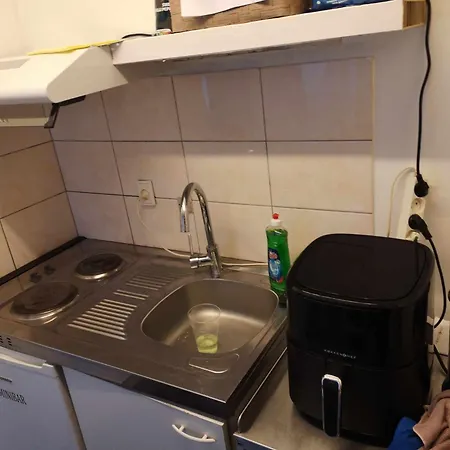 2 Vaerelser M Minikokken Brusekabine Og Toilet 4 Prs Habitación en casa particular